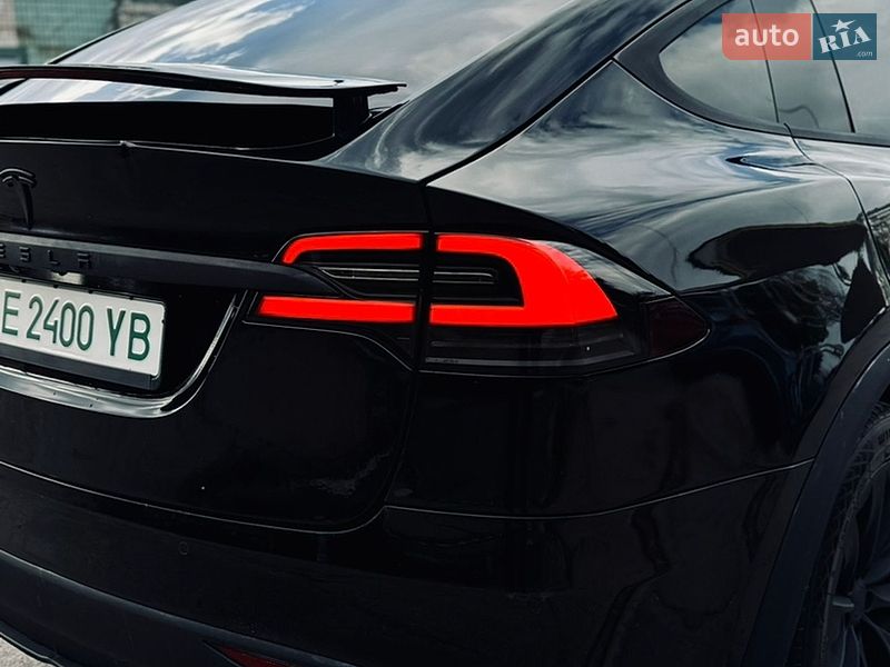 Внедорожник / Кроссовер Tesla Model X 2016 в Днепре