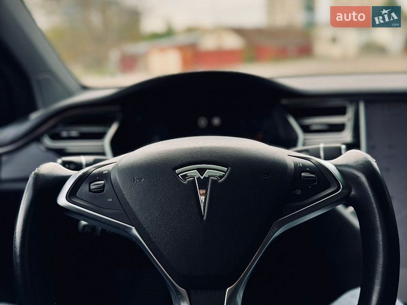 Внедорожник / Кроссовер Tesla Model X 2016 в Днепре