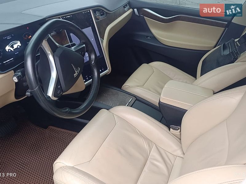 Внедорожник / Кроссовер Tesla Model X 2016 в Харькове