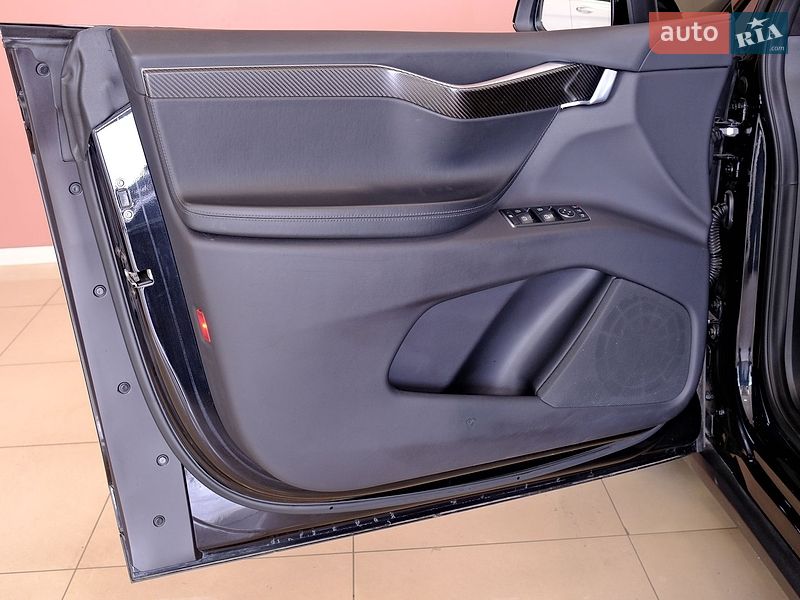Позашляховик / Кросовер Tesla Model X 2018 в Одесі