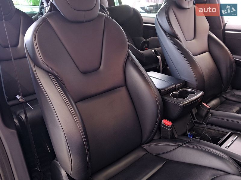Позашляховик / Кросовер Tesla Model X 2018 в Одесі