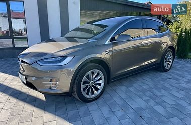 Внедорожник / Кроссовер Tesla Model X 2016 в Киеве
