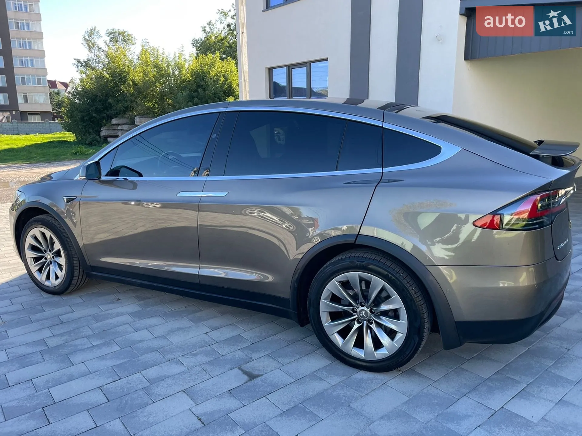 2016 Tesla Model X - мініатюра 9