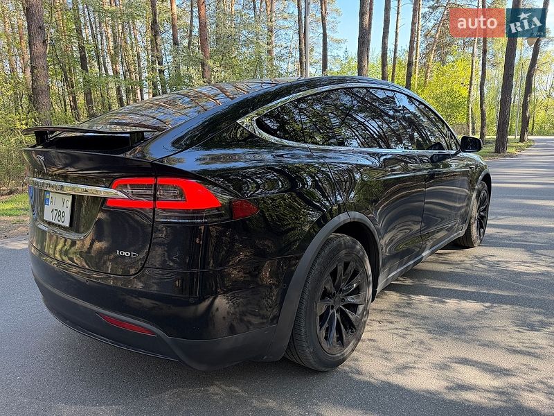 Внедорожник / Кроссовер Tesla Model X 2018 в Киеве