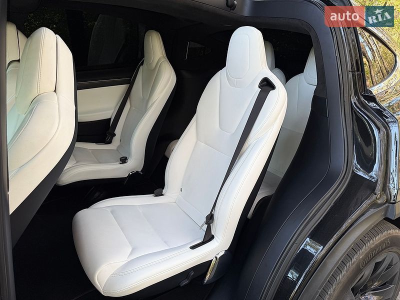 Внедорожник / Кроссовер Tesla Model X 2018 в Киеве