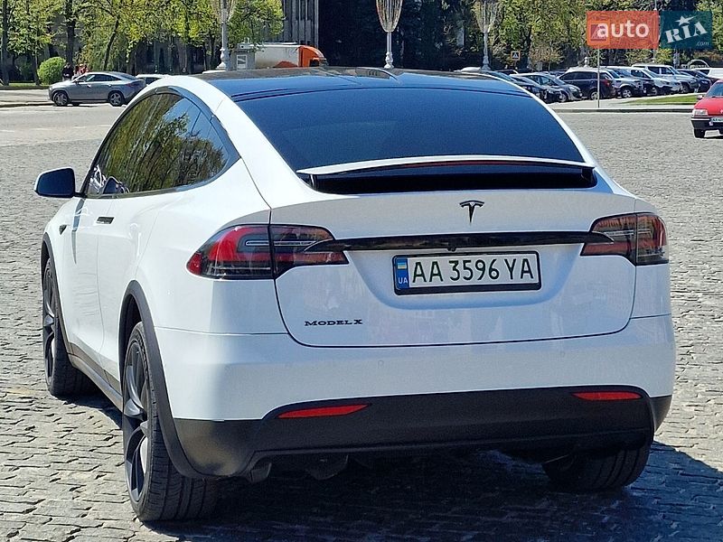 Позашляховик / Кросовер Tesla Model X 2018 в Харкові