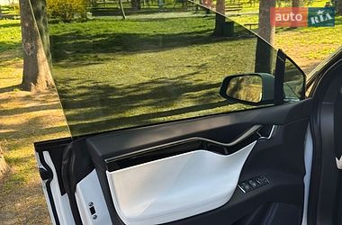 Внедорожник / Кроссовер Tesla Model X 2020 в Киеве