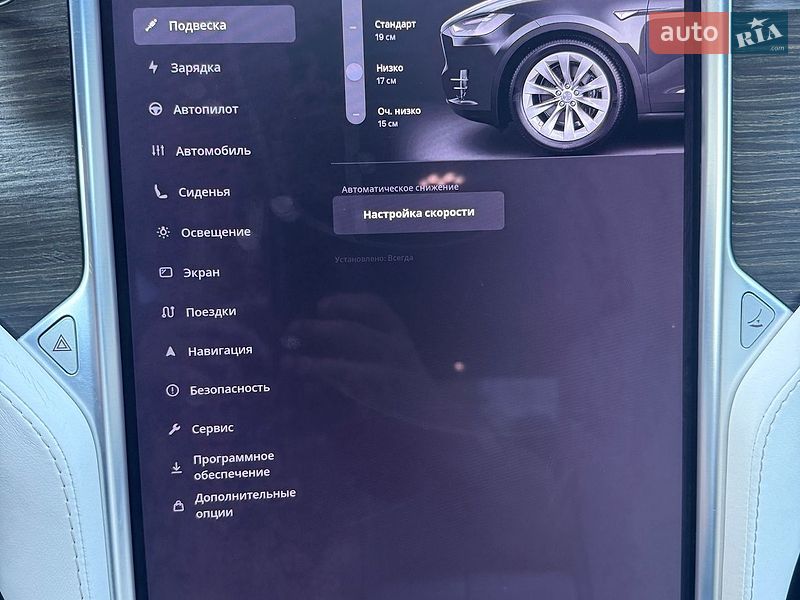 Позашляховик / Кросовер Tesla Model X 2016 в Івано-Франківську фото 44 Позашляховик / Кросовер Tesla Model X 2016 в Івано-Франківську