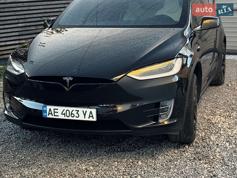 Внедорожник / Кроссовер Tesla Model X 2017 в Днепре