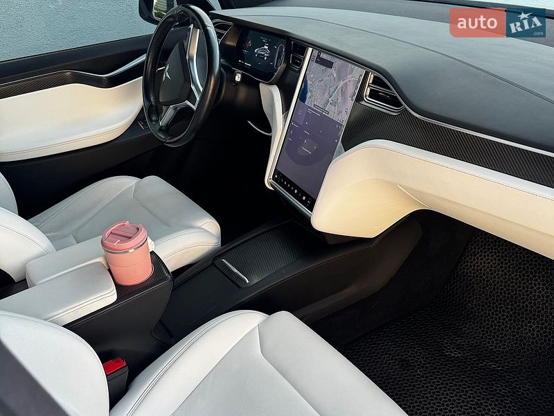 Внедорожник / Кроссовер Tesla Model X 2017 в Днепре