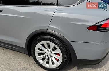 Внедорожник / Кроссовер Tesla Model X 2019 в Киеве