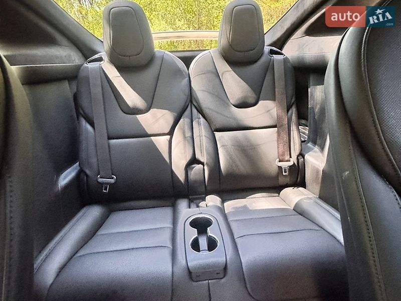 Внедорожник / Кроссовер Tesla Model X 2023 в Вышгороде
