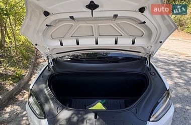 Внедорожник / Кроссовер Tesla Model X 2023 в Вышгороде