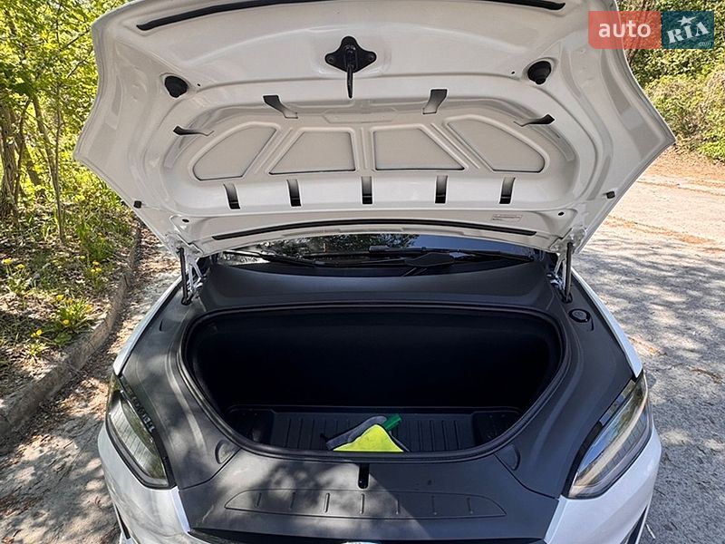 Внедорожник / Кроссовер Tesla Model X 2023 в Вышгороде