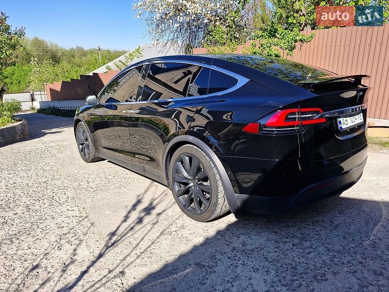 Позашляховик / Кросовер Tesla Model X 2020 в Києві