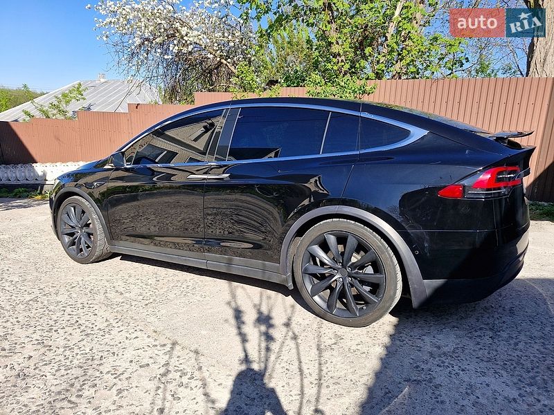 Позашляховик / Кросовер Tesla Model X 2020 в Києві