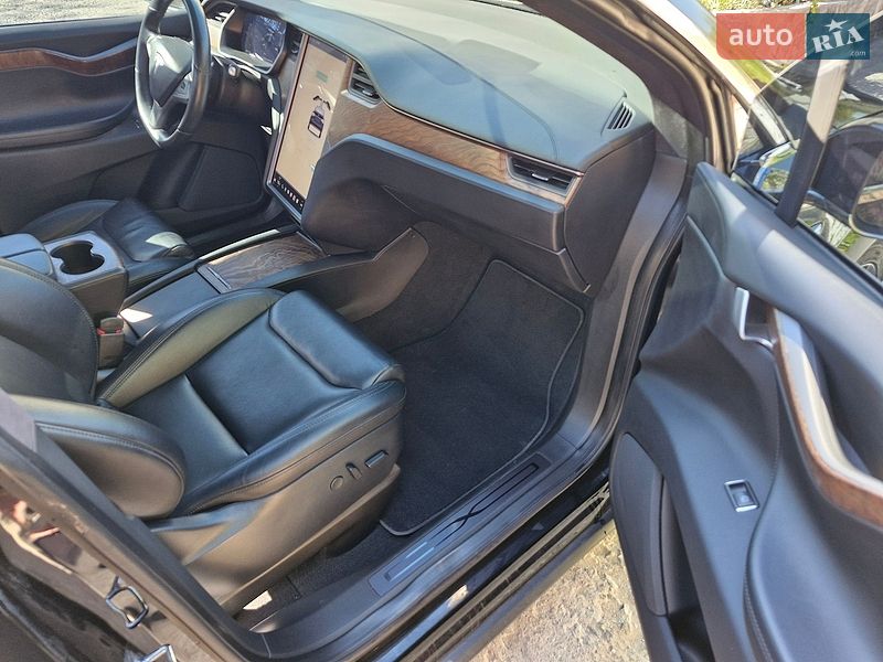 Позашляховик / Кросовер Tesla Model X 2020 в Києві