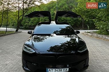 Позашляховик / Кросовер Tesla Model X 2016 в Києві