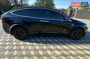 Внедорожник / Кроссовер Tesla Model X 2019 в Киеве