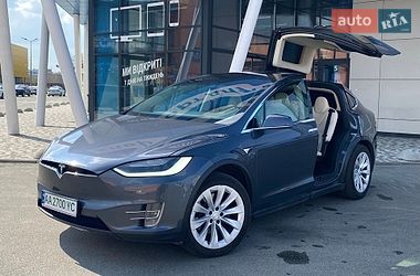 Внедорожник / Кроссовер Tesla Model X 2018 в Киеве