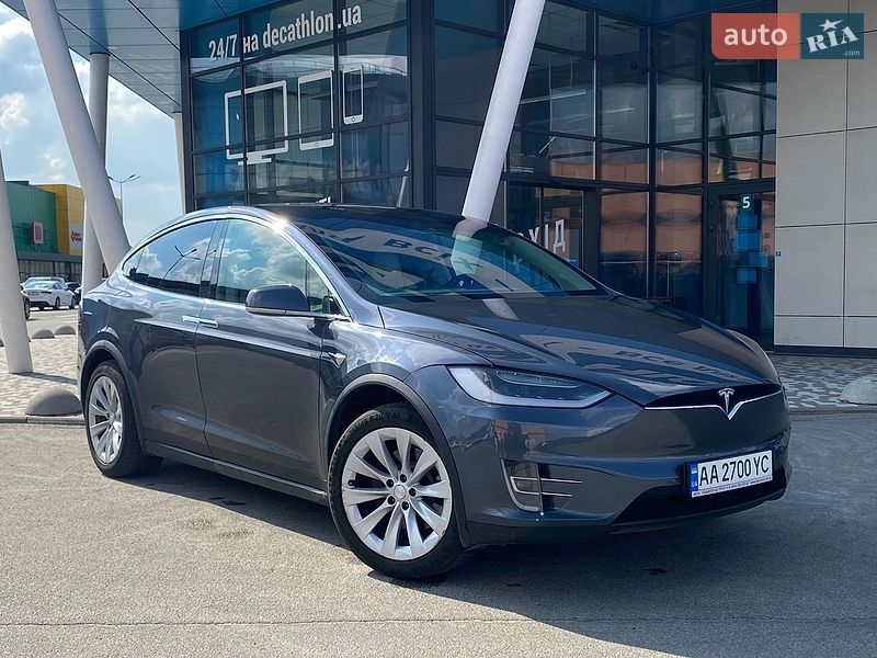 Внедорожник / Кроссовер Tesla Model X 2018 в Киеве