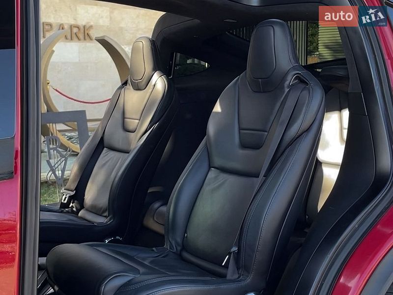 Внедорожник / Кроссовер Tesla Model X 2017 в Львове
