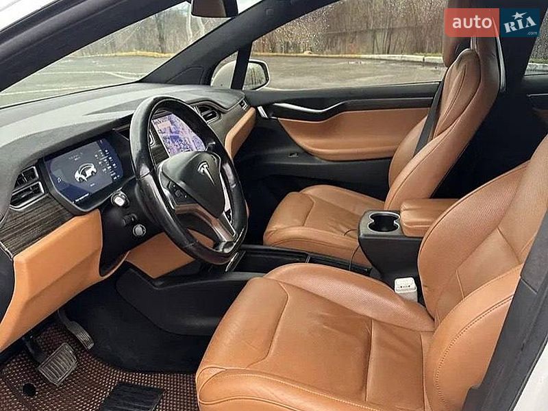 Внедорожник / Кроссовер Tesla Model X 2016 в Львове
