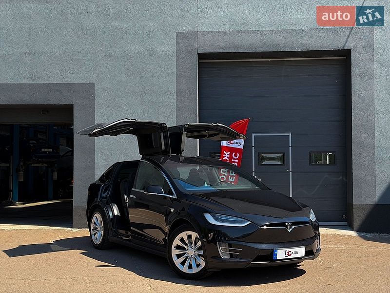Tesla Model X 2017