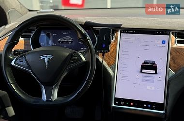 Позашляховик / Кросовер Tesla Model X 2017 в Києві