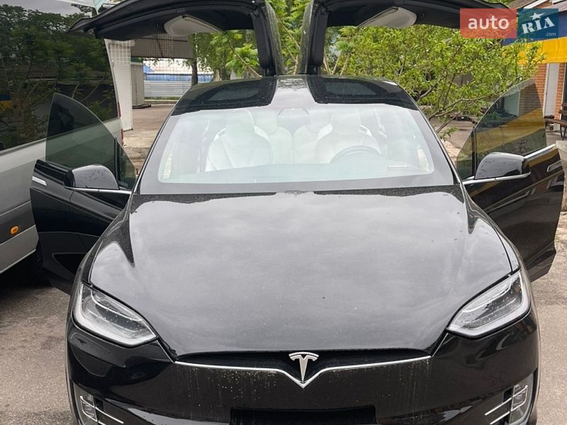 Внедорожник / Кроссовер Tesla Model X 2017 в Чернигове