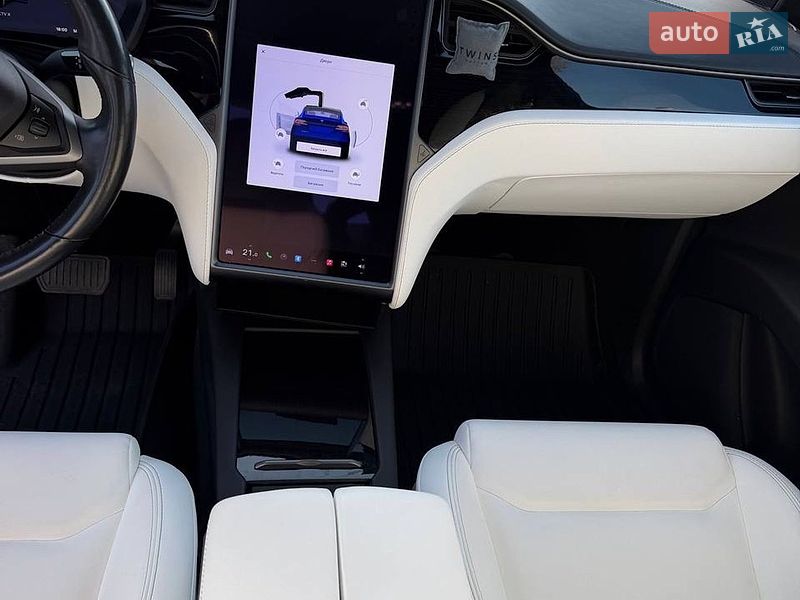 Позашляховик / Кросовер Tesla Model X 2019 в Києві
