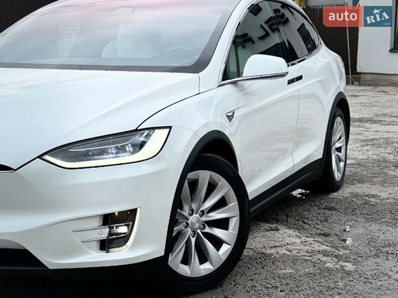 Внедорожник / Кроссовер Tesla Model X 2017 в Виннице