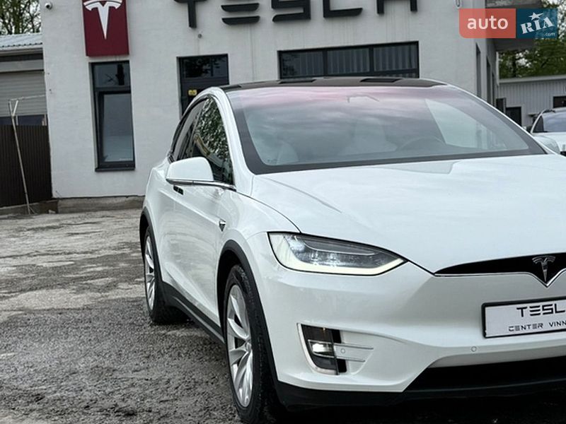 Внедорожник / Кроссовер Tesla Model X 2017 в Виннице