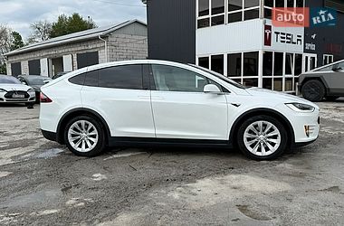 Внедорожник / Кроссовер Tesla Model X 2017 в Виннице