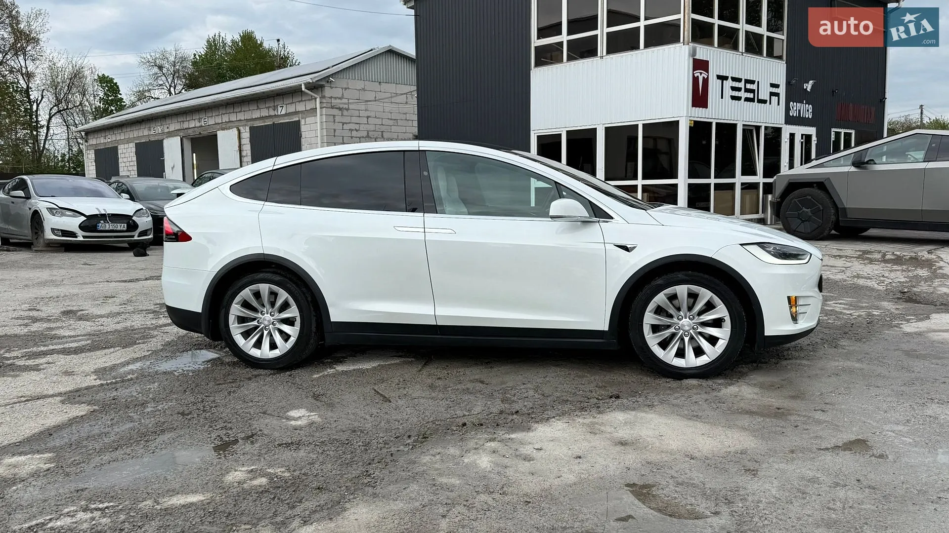 2017 Tesla Model X - мініатюра 10