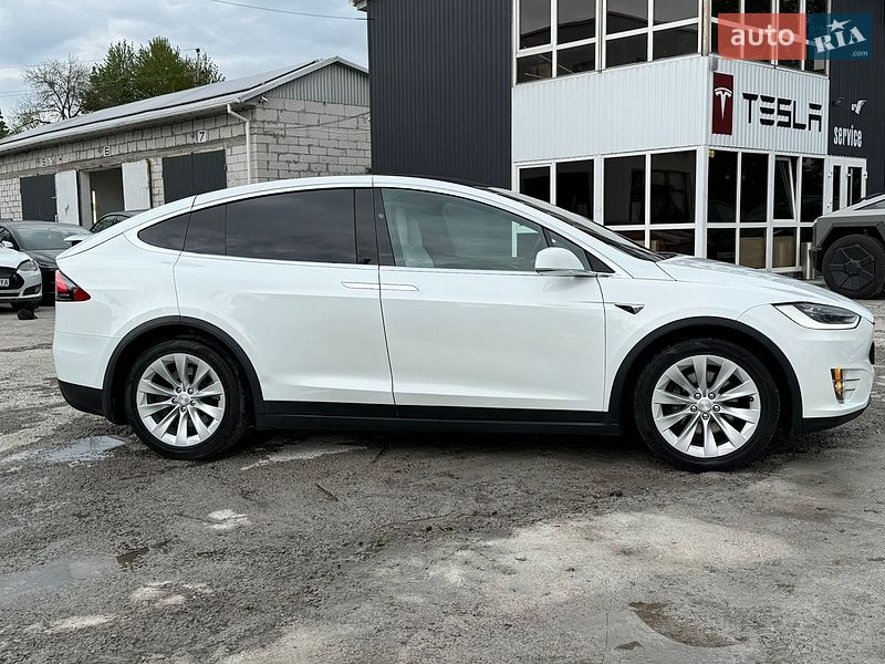 Внедорожник / Кроссовер Tesla Model X 2017 в Виннице