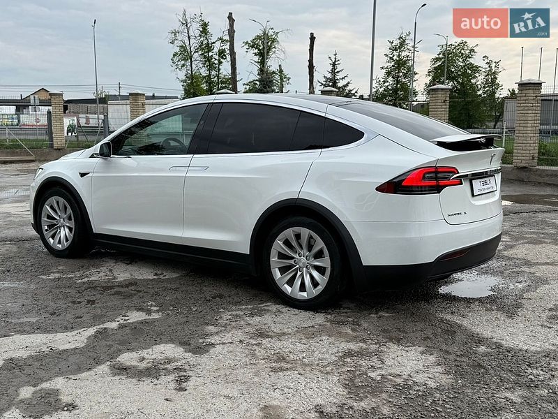 Внедорожник / Кроссовер Tesla Model X 2017 в Виннице