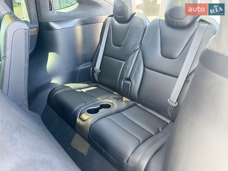 Внедорожник / Кроссовер Tesla Model X 2020 в Луцке