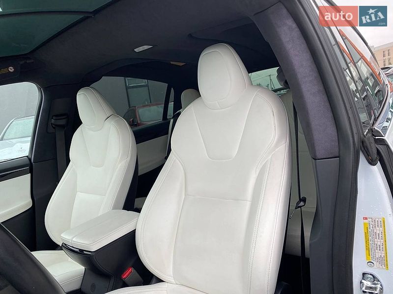Внедорожник / Кроссовер Tesla Model X 2020 в Львове