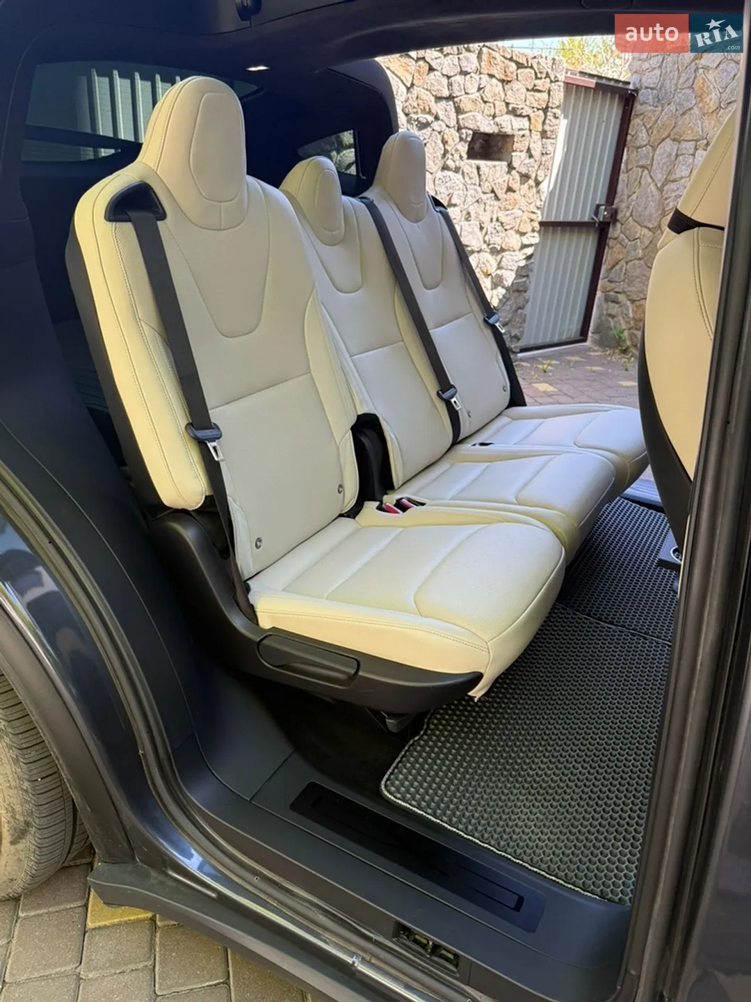 2022 Tesla Model X - мініатюра 18