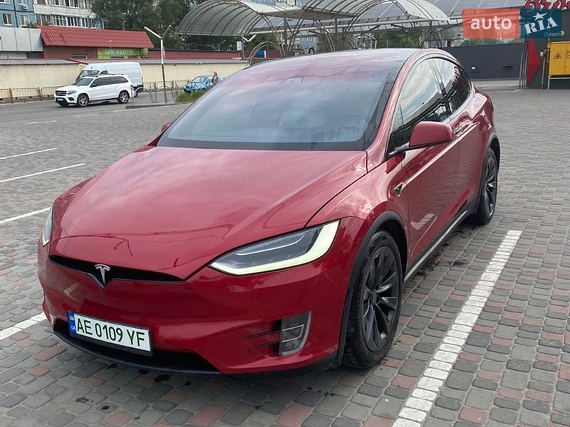 Tesla Model X 2016