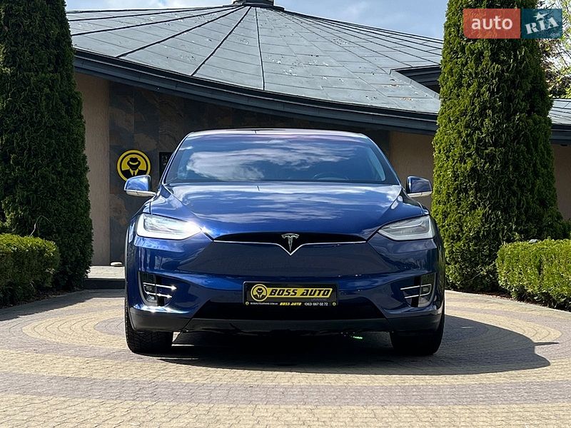 Внедорожник / Кроссовер Tesla Model X 2019 в Львове