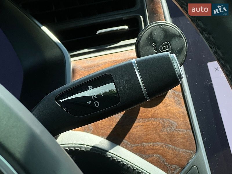Внедорожник / Кроссовер Tesla Model X 2019 в Львове