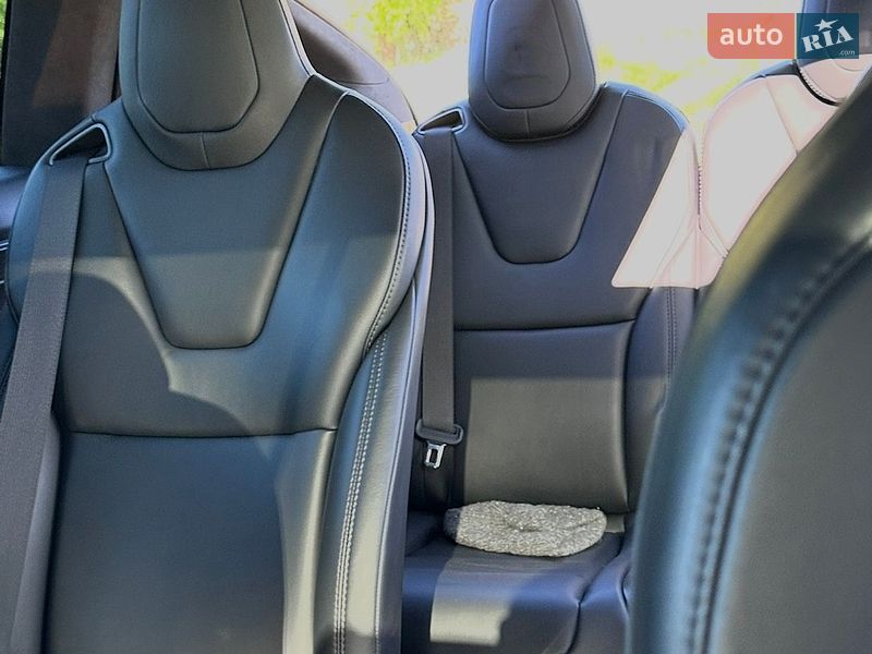 Внедорожник / Кроссовер Tesla Model X 2020 в Одессе