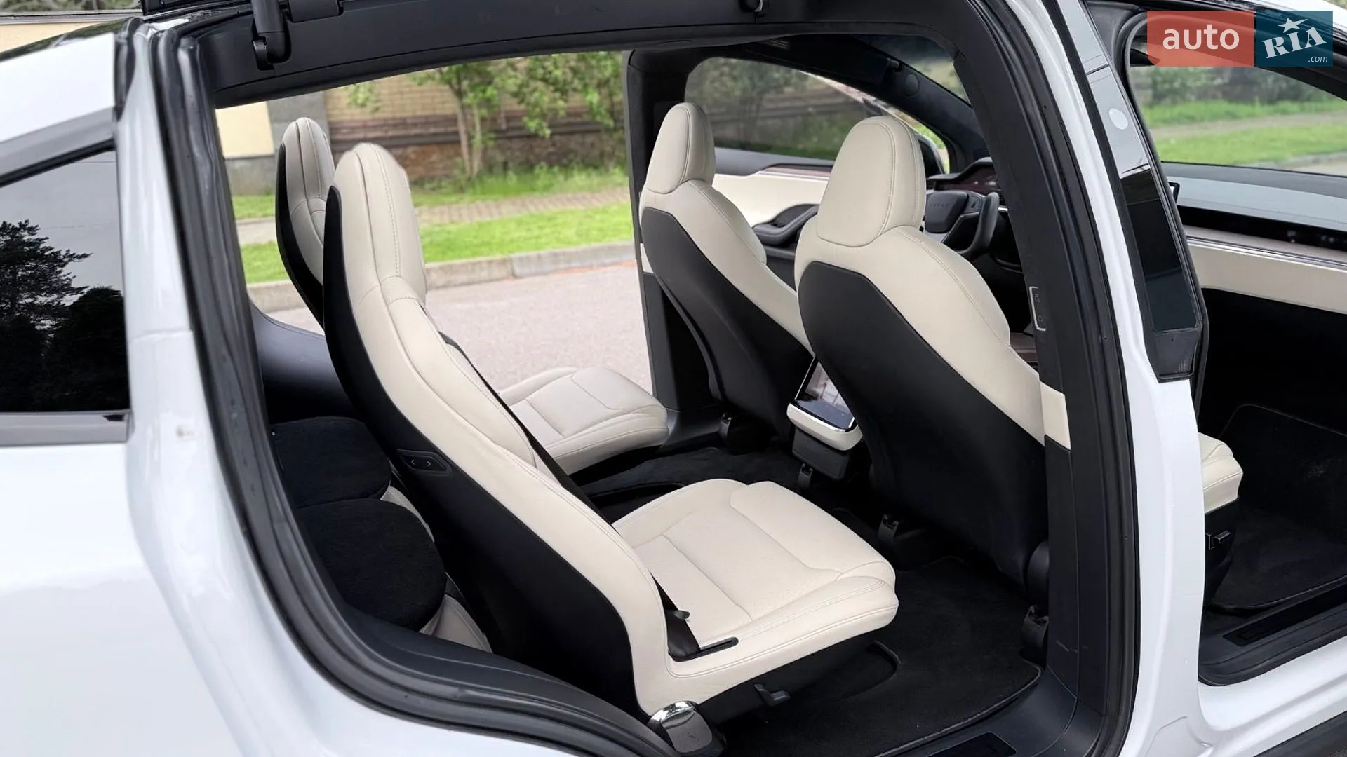 2022 Tesla Model X - мініатюра 22