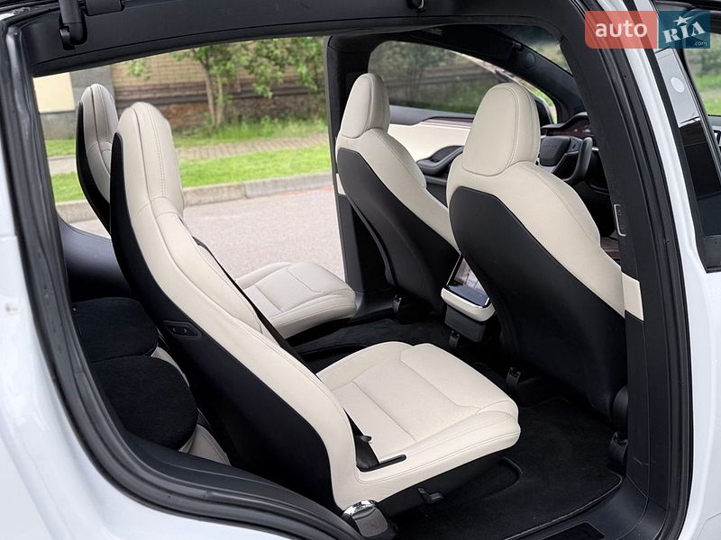 Внедорожник / Кроссовер Tesla Model X 2022 в Киеве