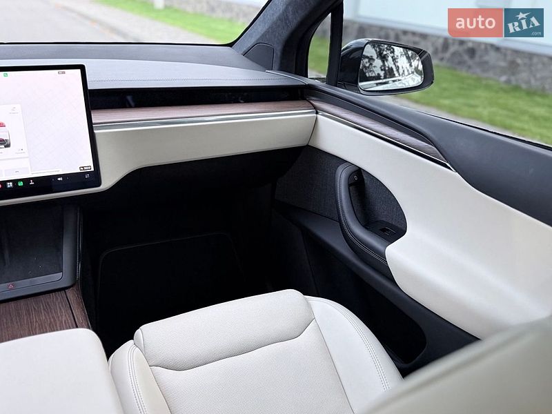 Внедорожник / Кроссовер Tesla Model X 2022 в Киеве