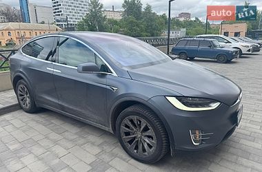 Позашляховик / Кросовер Tesla Model X 2017 в Харкові