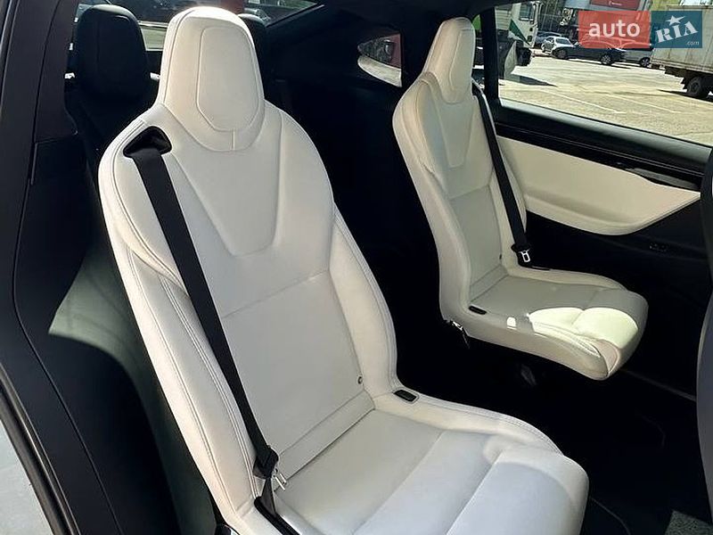 Позашляховик / Кросовер Tesla Model X 2018 в Одесі