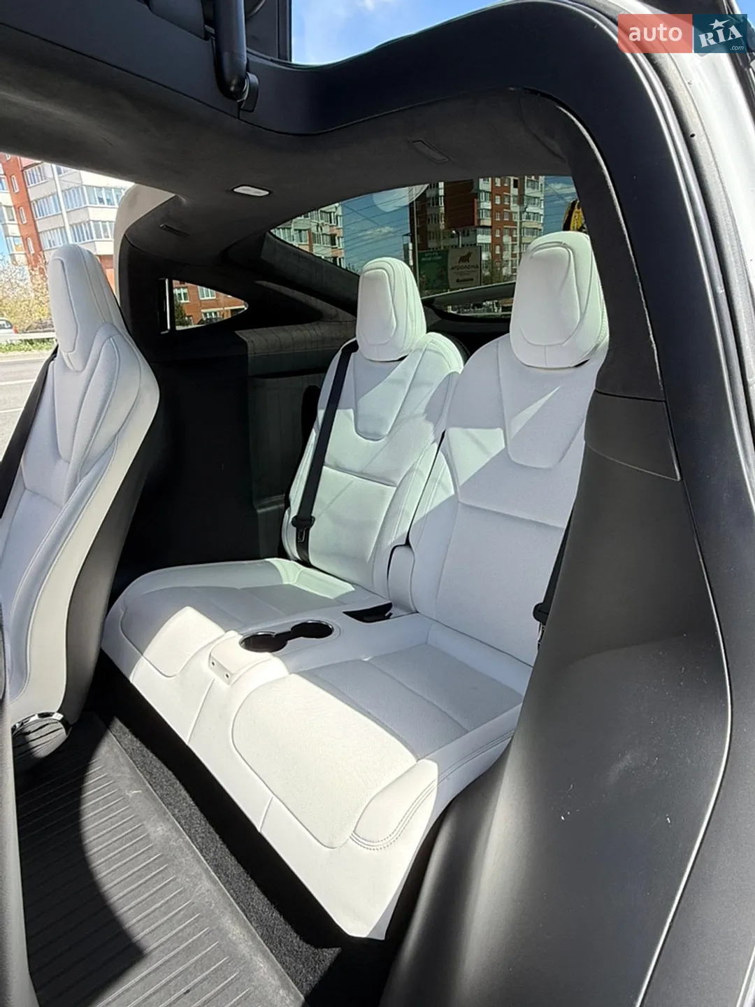 2023 Tesla Model X - мініатюра 27